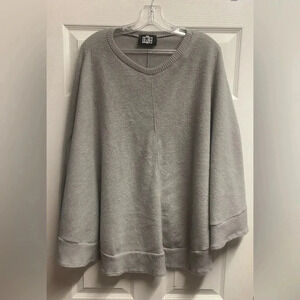 LUXE Boutique Poncho Oversized Soft Sweater Size Medium